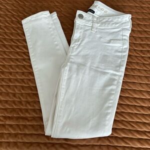 AE White Skinny Jeans (Short)